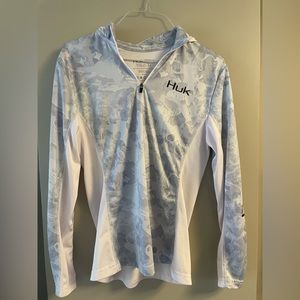 Huk Performance Fishing White Camo Long Sleeve Shirt With Hood Women Medium